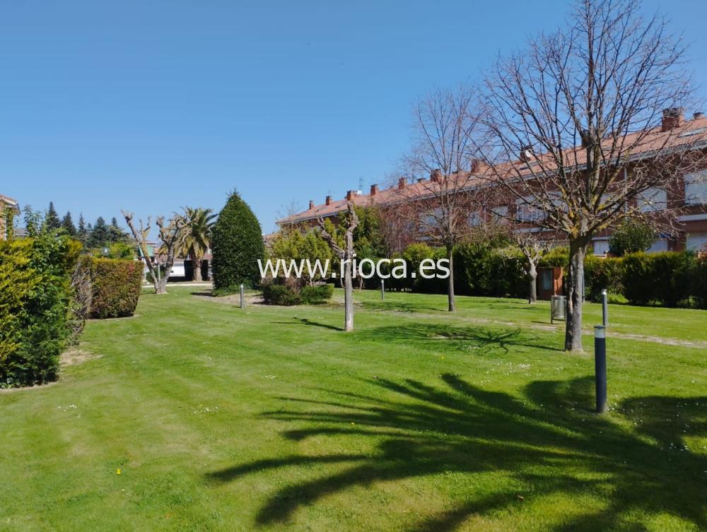 Chalet en Residencial Aurora